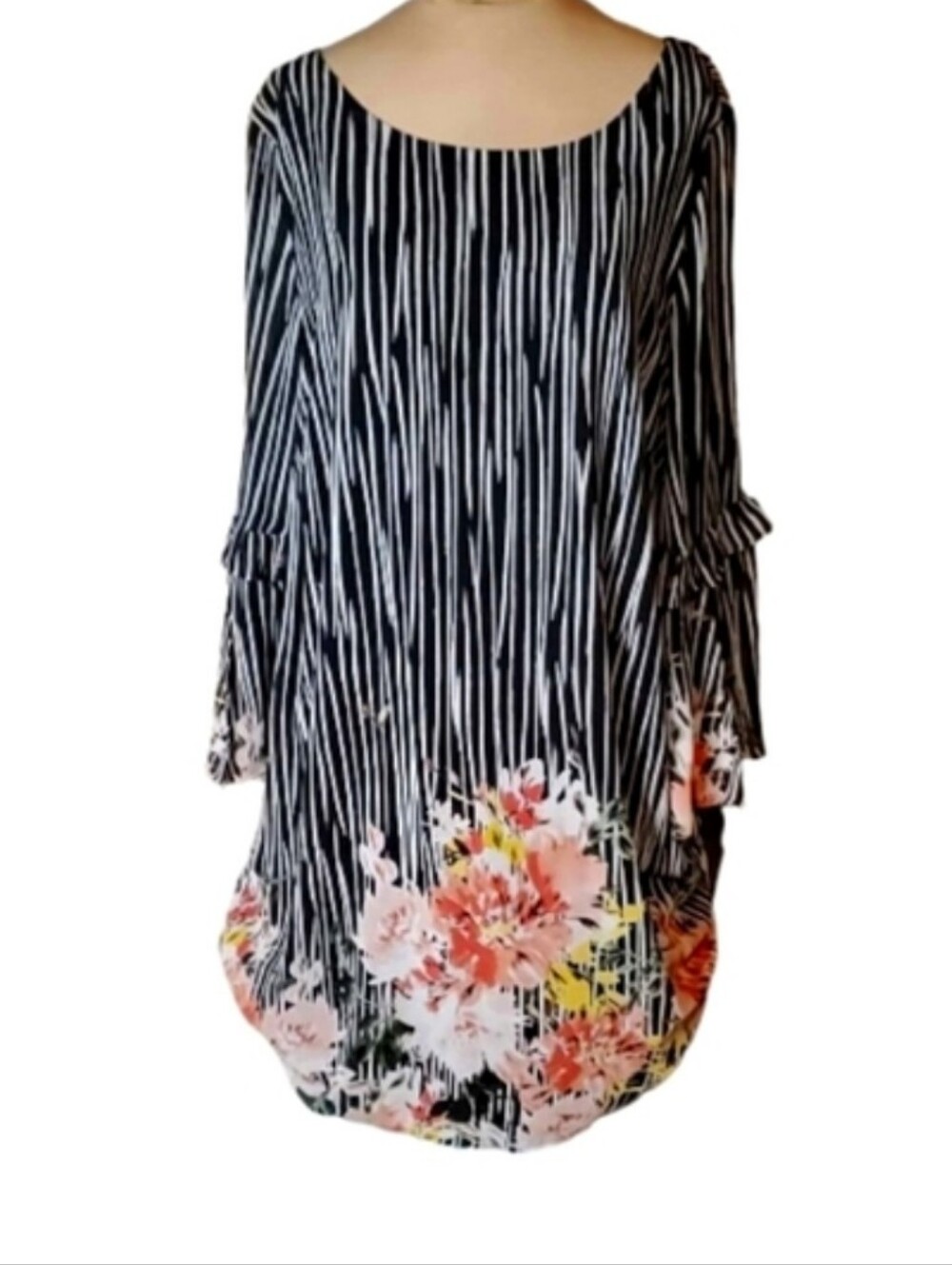 Luxology Black & White Striped Floral Long Tunic Top Flair Sleeves Size 22